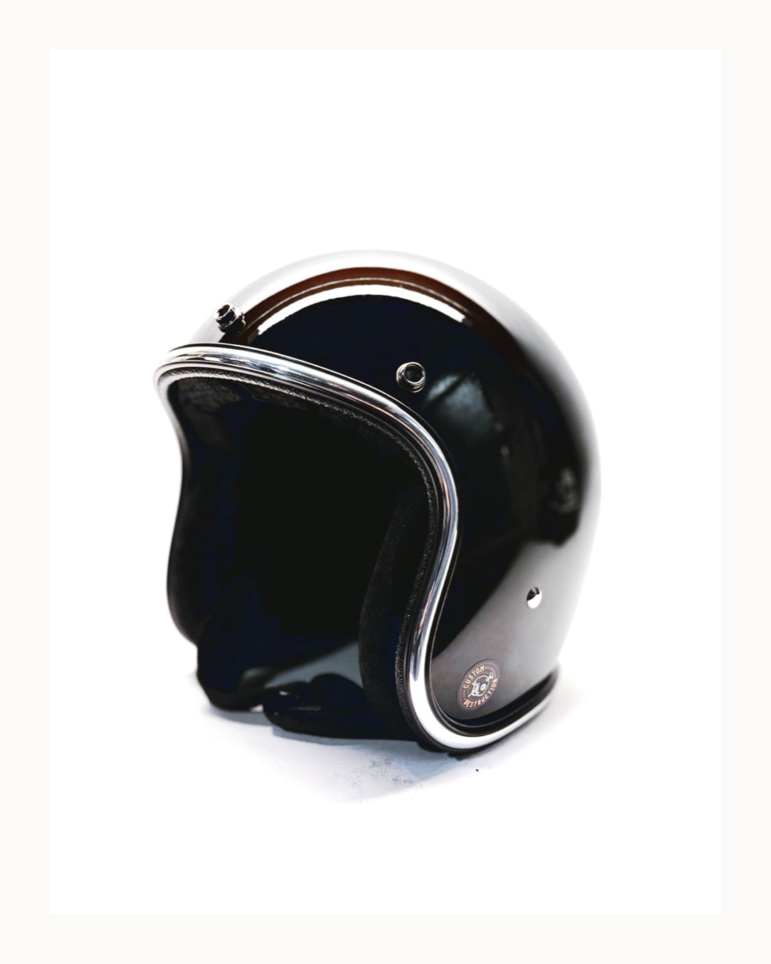 GLOSS BLACK WITH CHROME TRIM